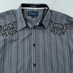 Roar Signature Shirt Mens XL‎ Embroidered Winged Cross Long Sleeve Button Down